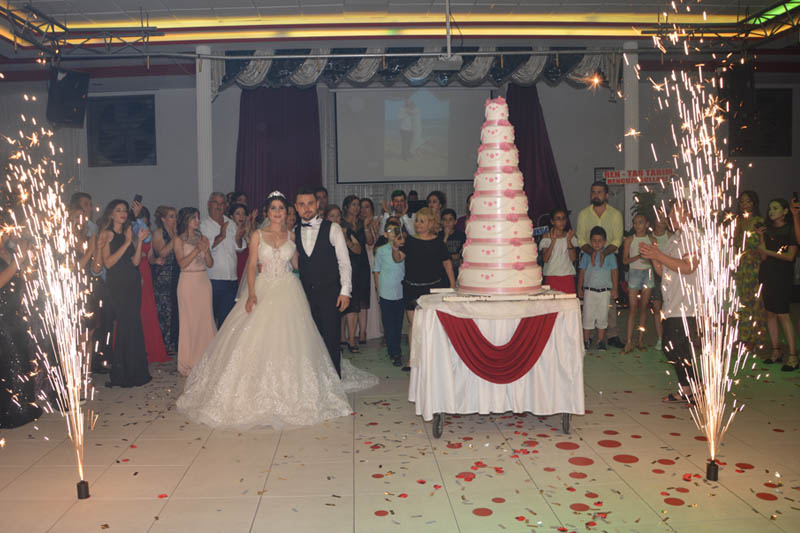 Tarsus'ta Düğün Salonu  |